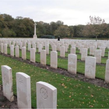 Dozinghem Military Cemetery. | Picture (c) Johanna Moore