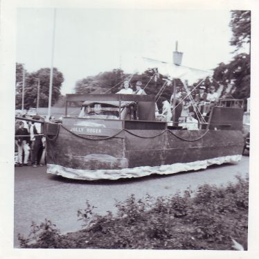 Nuneaton Carnival, 1966. | Nuneaton Memories