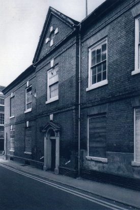 'Dog Lane', known at various times as ‘Spicers Lane’ and ‘Ratcliffe Street'. F30 on the Atherstone House History Project | Image courtesy of The Friends of Atherstone Heritage, Marion Alexander.