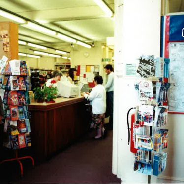 Interior of Old Rugby Library - 1997 | Reproduced by permission of Rugby Library.  Photographer Mr Farndon