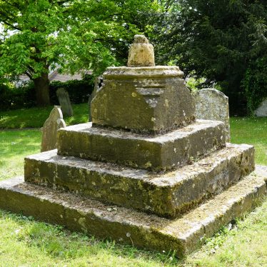 Cross in Wixford Churchyard | Robert Caldicott