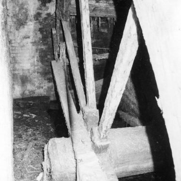 Breastshot waterwheel at Arbury Mill, July 1971 | June Booth