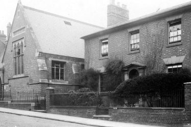 Leamington Spa.  St Peter's School and Convent