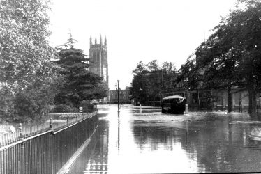 Leamington Spa.  Lower Parade under flood