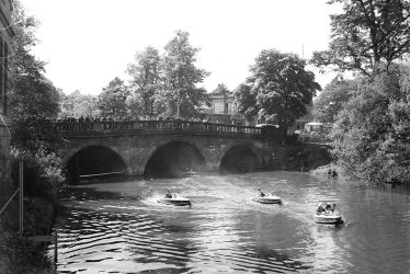 Leamington Spa.  Motor boats on the River Leam