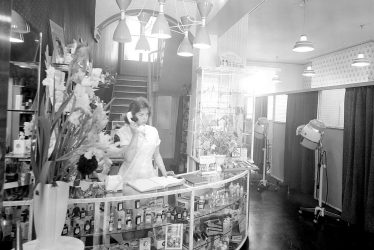 Leamington Spa.  Allen Steel, hairdresser