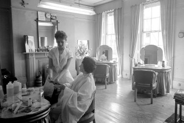 Leamington Spa.  Allen Steel, hairdressing salon