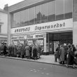 Leamington Spa.  Burtons Supermarket