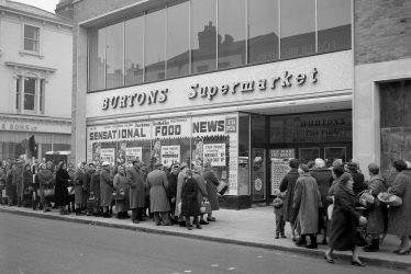 Leamington Spa.  Burtons Supermarket