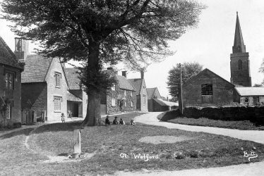 Great Wolford.  Village scene