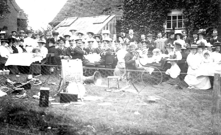 Alcester Chapel Fete at Manor Farm, Haselor.  1909 |  IMAGE LOCATION: (Warwickshire County Record Office)