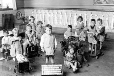 Bedworth.  George Street Infants School