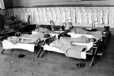 Bedworth.  George Street Infants School
