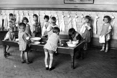 Bedworth.  George Street Infants School