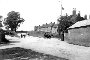 Kenilworth.  Castle Green