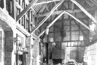 Kenilworth.  Castle, Lord Leycester's Barn Interior