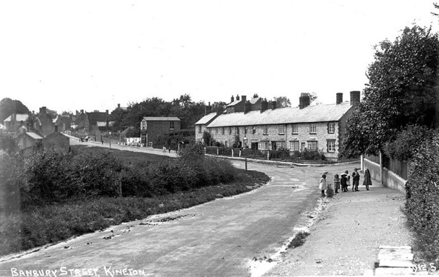 Banbury Street, Kineton.  1900s |  IMAGE LOCATION: (Warwickshire County Record Office)