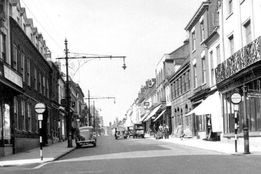 Warwick.  High Street