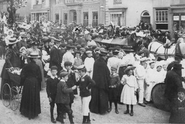 Southam.  May Day celebrations