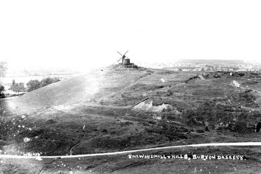 Burton Dassett.  Windmill Hill