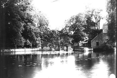 Warwick.  Guy's Cliffe