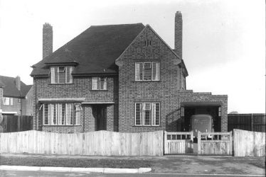 Alveston.  A modern house