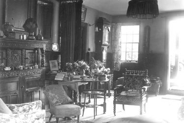 Alveston.  Interior of Alveston Manor