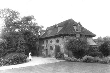 Alveston.  Stables of Alveston Manor
