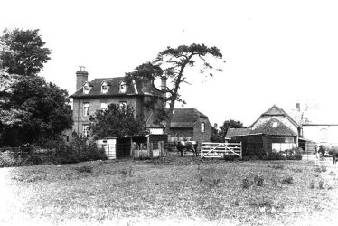 Temple Grafton.  Farm