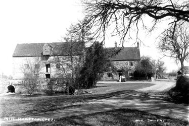 Hampton Lucy.  Charlecote Mill