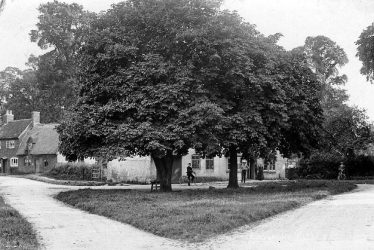 Ladbroke.  Village scene