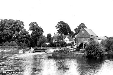 Welford on Avon.  Mill