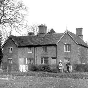 Weston on Avon.  Milcote Cottages