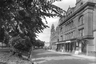 Leamington Spa.  Regent Grove