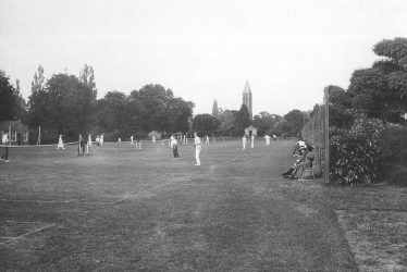 Leamington Spa.  Victoria Park, tennis courts