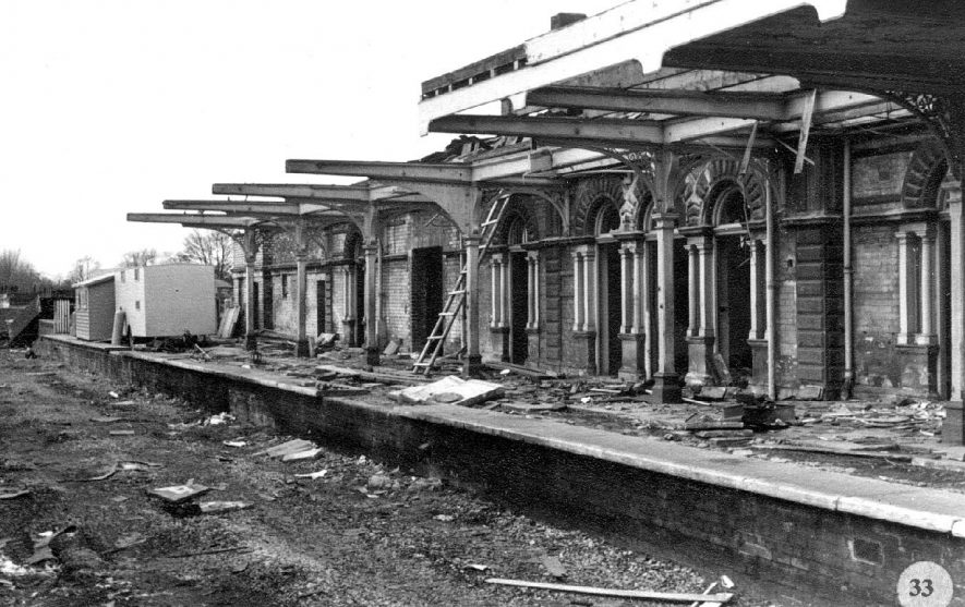 Demolition of Avenue Road Station, Leamington Spa.  1968 |  IMAGE LOCATION: (Warwickshire County Record Office)