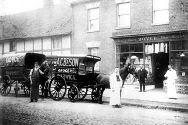 Warwick.  Coton End