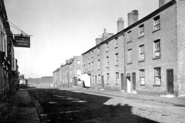 Warwick.  Crompton Street