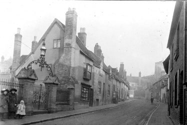 Warwick.  Friars Street