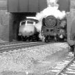 Warwick.  Cape Road Bridge, trains under