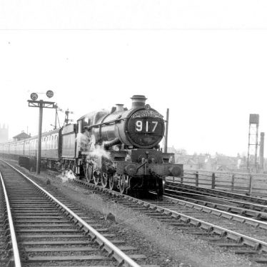Leamington Spa.  Passenger train