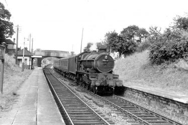 Claverdon.  Leamington to Gloucester train