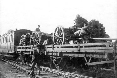 Rugby.  Howitzer Battery at the G.C.R. Railway Station