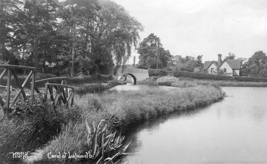 Canal basin at Lapworth, where the Grand Union Canal joins with the Stratford on Avon Canal.  1930s |  IMAGE LOCATION: (Warwickshire County Record Office)