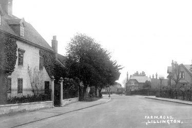 Lillington.  Farm Road