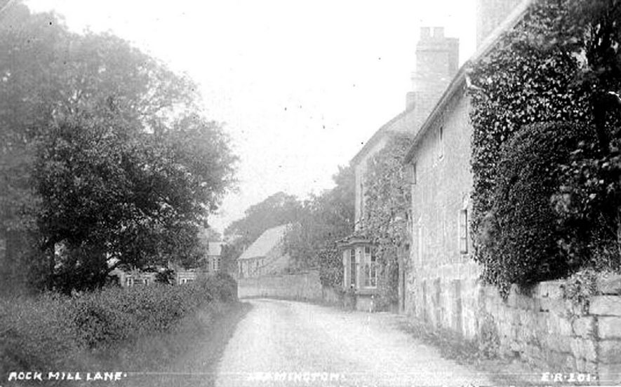 Cottages and outbuildings in Rock Mill Lane, Leamington Spa.  1900s |  IMAGE LOCATION: (Warwickshire County Record Office)