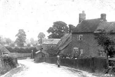 Moreton Morrell.  Cottages