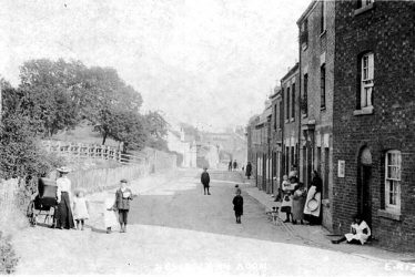 Newbold on Avon.  Children playing in the street