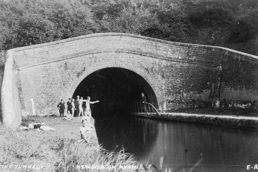 Newbold on Avon.  Oxford Canal, Newbold Tunnel