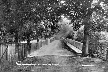 Newbold on Avon.  Avon Bridge